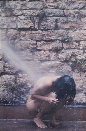 Regina José Galindo (Guatemala City, 1974) Limpieza social, 2006 Stampa...