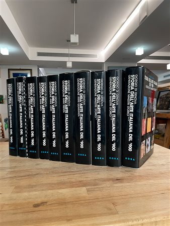 STORIA DELL'ARTE ITALIANA DEL '900 - Lotto unico di 10 cataloghi