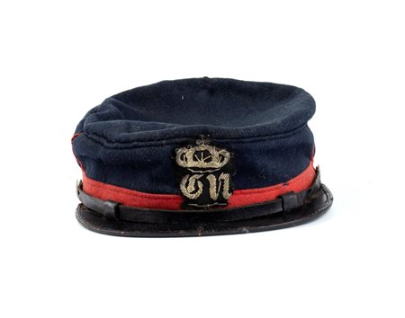  
Itralia, Regno, periodo Vittorio Emanuele II, bonetto da truppa della Guardia Nazionale terzo quarto XIX sec.
 