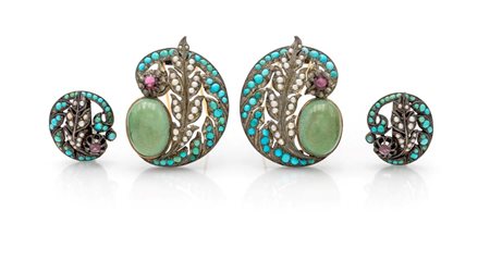 Parure antica di coppia di spille e coppia di orecchini in oro, argento,...