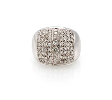 Anello a fascia in oro e brillanti Oro bianco 750/000. Peso complessivo gr....