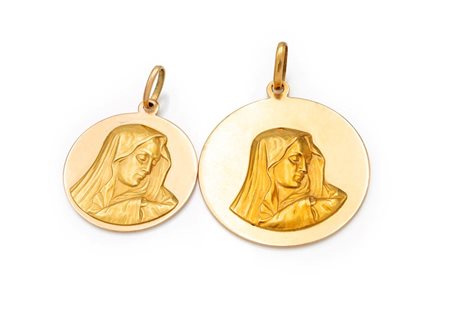 Coppia di pendenti sacri in oro Oro giallo 750/000. Peso complessivo gr....