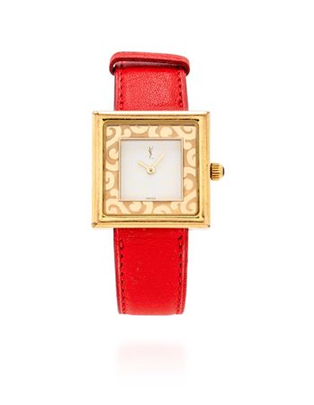 Yves Saint Laurent in acciaio placcato in oro Acciaio placcato in oro. Ref....
