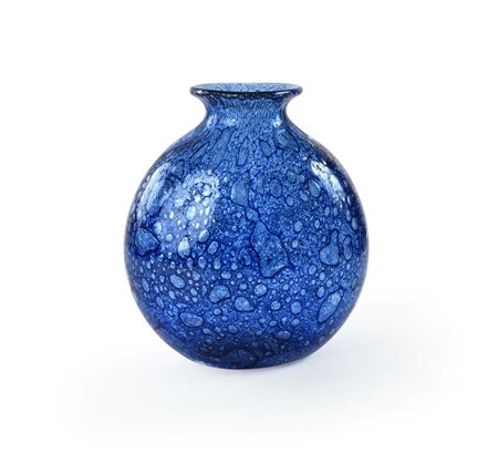 () Ercole Barovier - Vaso "Efeso" in vetro blu con inclusioni d'aria...