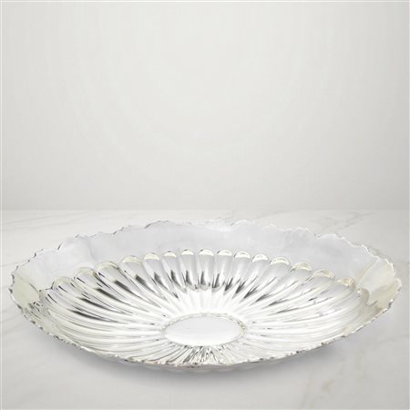 Ciatta centrotavola in argento 800 con bordo frastagliato
