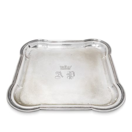 Vassoio in argento 800 con iniziali e corona