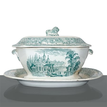 Zuppiera e sottopiatto in porcellana con decori verdi