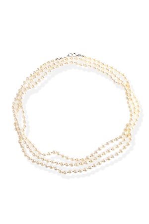 LUNGA COLLANA composta da un filo di perle giapponesi del diam di mm 5,0-5,5...