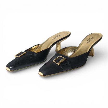 Sabot Gucci Buckle gold in pelle nera