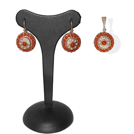 Parure orecchini e ciondolo in argento 925 con coralli e perline