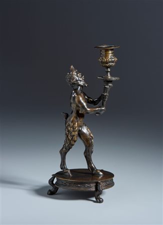  
Satiro reggicandela. Severo Calzetta da Ravenna (Ravenna 1465-1543) Scuola di. XVII secolo, bronzo patinato 
 cm 29 x 16 x 13 