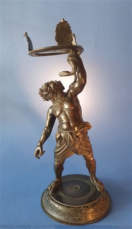  
Sileno. Fonderia Chiurazzi attr. Napoli, XIX secolo.  Bronzo con patina nera. 
 cm 45 x 19 x 19