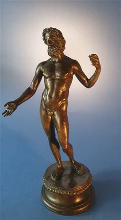  
Giove. Da modello archeologico. Bronzo patinato nero.  XIX secolo. 
 cm 30 x 1 6x 14