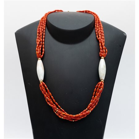 COLLANA a 6 fili di corallo con susta e divisori in oro 18 KT