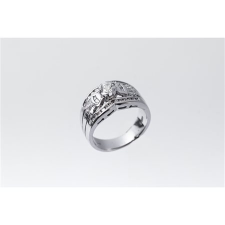 ANELLO in oro bianco 18 KT con diamanti
