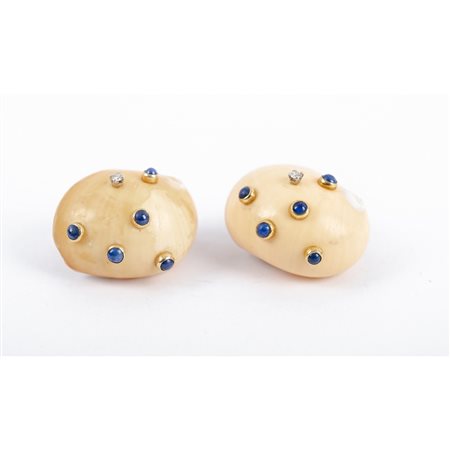 ANDREW GRIMA, Orecchini in oro giallo 18 KT con brillanti