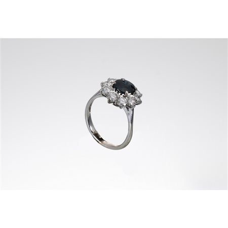 ANELLO in oro bianco 18 KT con brillanti e zaffiro