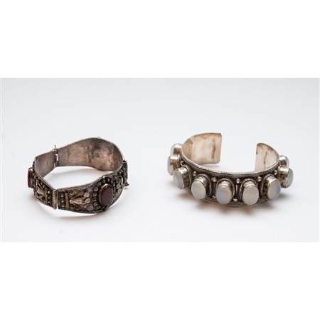 DUE BRACCIALI