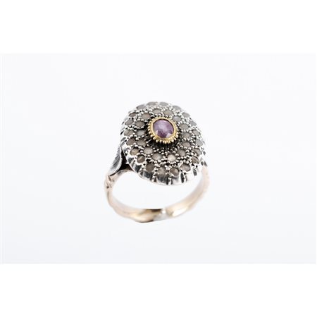 ANELLO in oro giallo 12 KT e argento con diamanti e rubino
