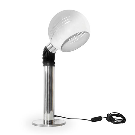 Targetti  Illuminazione - Lampada da tavolo in metallo argentato cromato Space Age, Anni 70