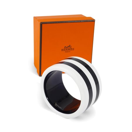 Hermès Bracciale In legno laccato. Completo di scatola originale. Stato ottimo.
