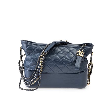 Chanel Borsa Gabrielle In pelle di agnello blu. Anno 2016-2017. Completa di...