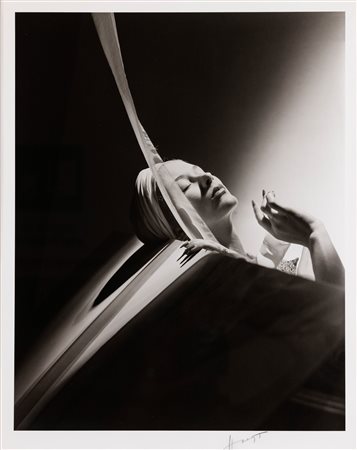 Horst P. Horst 1906-1999 Lisa Fonssagrives-Penn with turban, Vogue stampa...