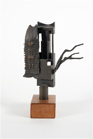 Raimondo Rimondi (San Pietro in Casale, 1922 - Bologna, 2007) 
"Composizione"  
Scultura in bronzo  Cm 23x14x7