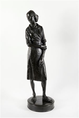 Francesco Messina (Linguaglossa, 15/12/1900 - Milano, 13/09/1995) 
"Silvia" 1934
Scultura in bronzo Cm 72x22x20,5 