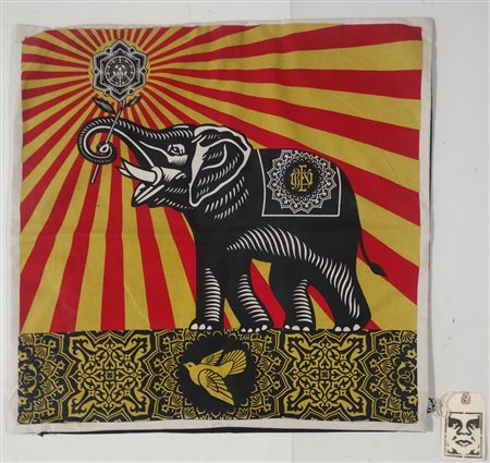 OBEY Carolina del Sud (Stati Uniti) 1970 Copri cuscino Serigrafia su stoffa...