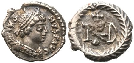 Theoderic (493-526) in the name of Justin I (518-527); ¼ siliqua, Rome or Ravenna; AR (0,71 g; 11,2 mm; 6 h)
