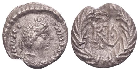Ostrogoths, Theodahad (?) (534-536), Quarter siliqua in the name of Justinian I, Ravenna; AR (0,66 g,10,6 mm; 6 h)