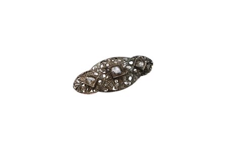 Spilla in platino e diamanti