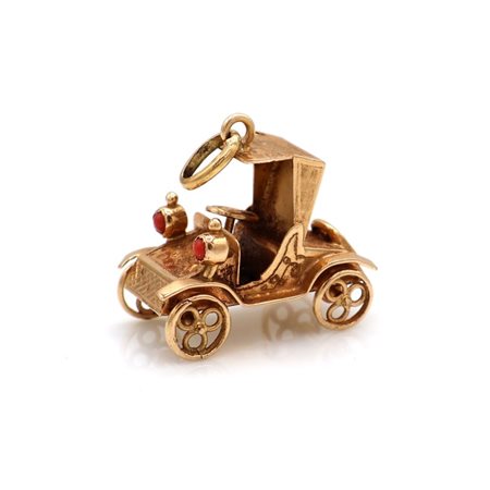 Pendente in oro 18 kt e corallo