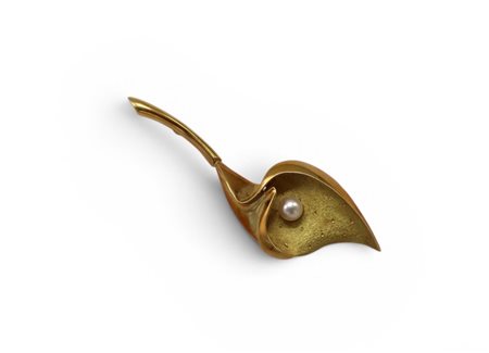 Spilla Calla in oro 750 con perla