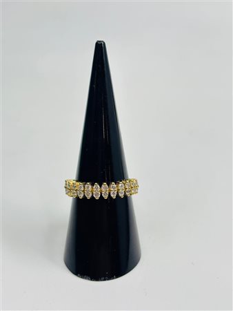 ANELLO IN ORO GIALLO CON BRILLANTI