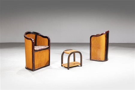PRODUZIONE ITALIANA<BR>Coppia di poltrone con tavolino