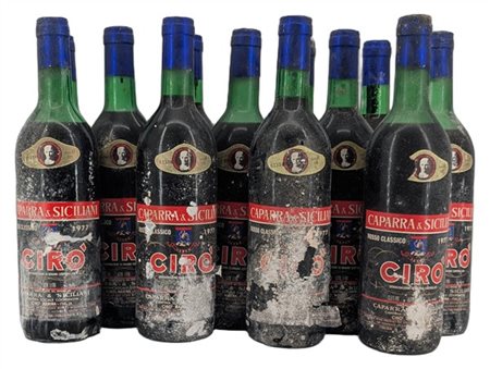 CIRŇ Rosso classico, Caparra i Siciliani, 1977 - 17 bottiglie (7 B, 6 LB, eta,