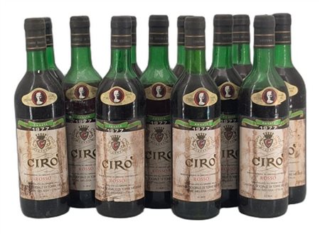 CIRŇ Rosso, Cantina sociale de Torre melissa, 1977 - 12 bottiglie (3 V, 1 B, 4