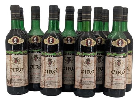 CIRŇ Rosso, Cantina sociale de Torre melissa, 1977 - 12 bottiglie (3 V, 1 B, 4