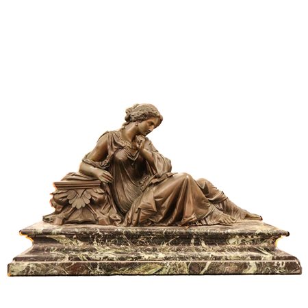 Scultura in bronzo su base in marmo