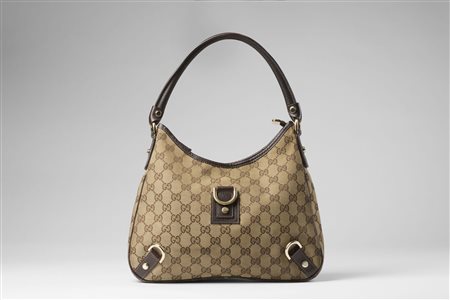 GG canvas shoulder bag