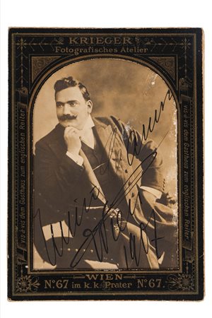 Caruso, Enrico - Foto formato margherita con firma autografa , 1907