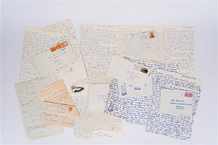 Lucio Battisti (Poggio Bustone 1943 - Milano 1998)  - 8 lettere, vergate ed autografe di Lucio Battisti, alcuni foglietti con appunti vari, lettere della mamma, 1960s