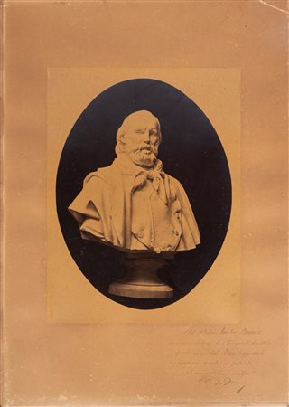 Giuseppe Garibaldi - Anton Giulio Barrili (Nizza 1807 - Caprera 1882, Savona 1836 - Genova 1908)  - Fotografia di busto marmoreo di Garibaldi, dedicata ad Anton Giulio Barrili, 1880s