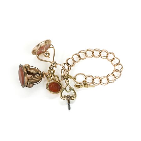 Bracciale realizzato con catena da orologio