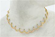 Collana con design a onde
