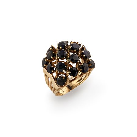 Anello con zaffiri 
