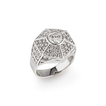 Anello con diamanti