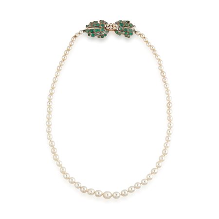 Collana con perle e smeraldi